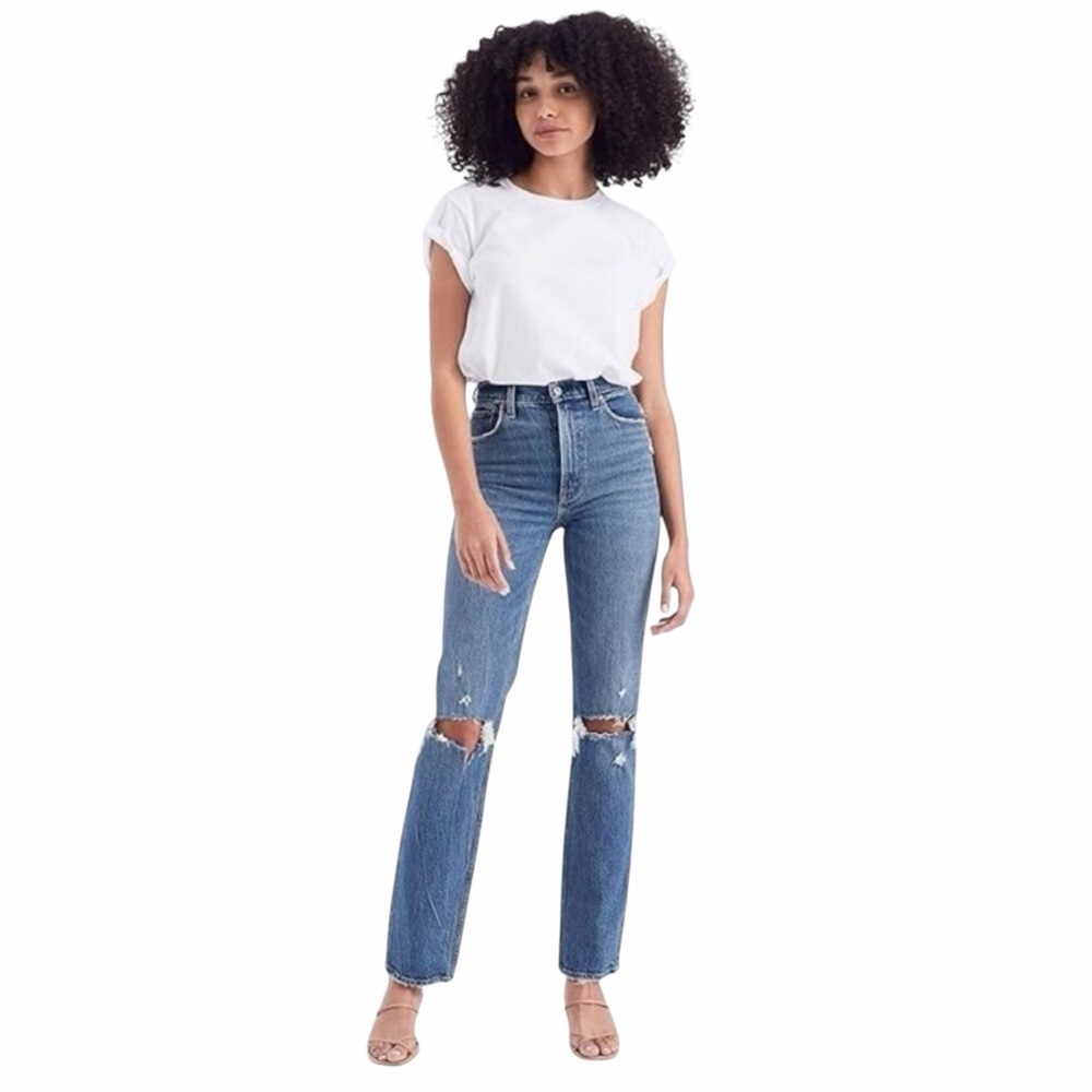 Abercrombie & Fitch The 90’s Straight Leg Ultra High Rise Distressed Jeans 28/6